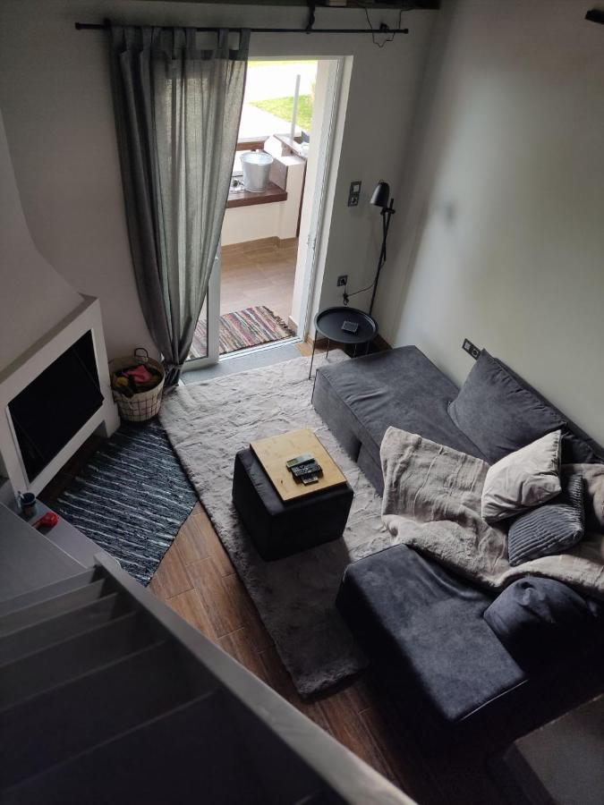 Vrachos Suites 艾伊翁 外观 照片