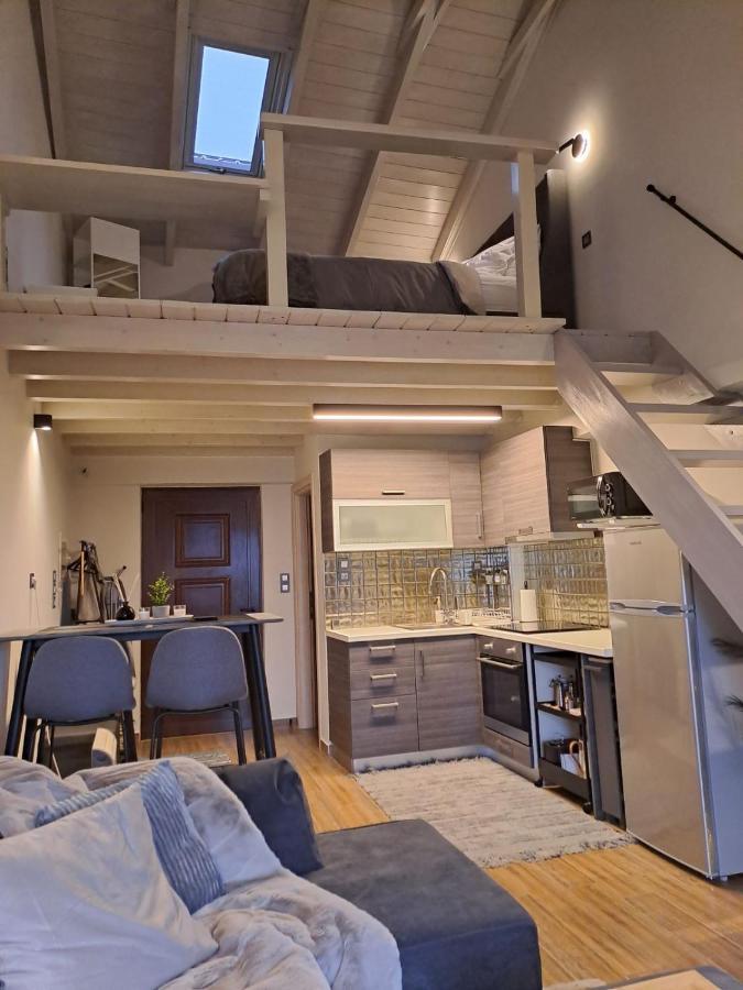 Vrachos Suites 艾伊翁 外观 照片